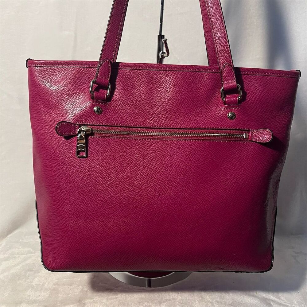 Coach Women's Raspberry Pebbled Leather Tote Bag Large Gold Hardware - Picture 4 of 16